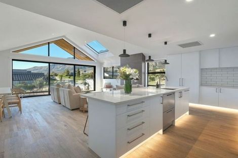 Photo of property in 47a Mcadam Drive, Jacks Point, Queenstown, 9371