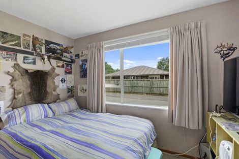 Photo of property in 13 Oldham Place, Darfield, 7510