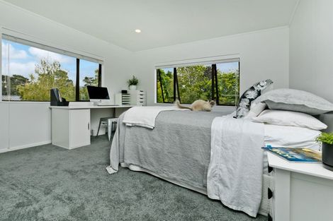 Photo of property in 1 Birchwood Grove, Greenhithe, Auckland, 0632