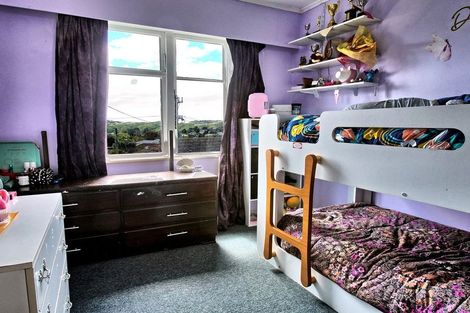 Photo of property in 47 Bedford Street, Cannons Creek, Porirua, 5024