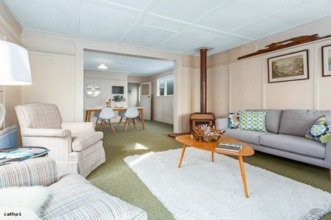 Photo of property in 30 Steyne Avenue, Plimmerton, Porirua, 5026