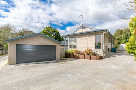 Photo of property in 11 Matipo Crescent, Pukete, Hamilton, 3200
