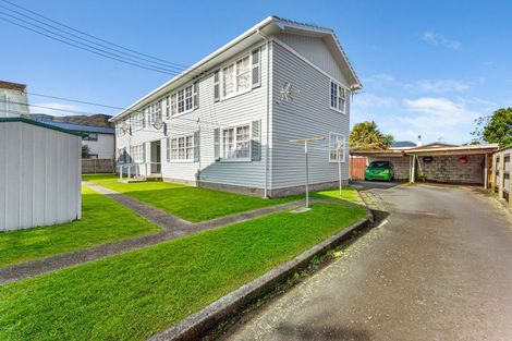 Photo of property in 1/95 Whites Line East, Waiwhetu, Lower Hutt, 5010