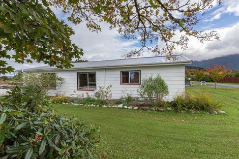 Photo of property in 22 Denston Street, Blackball, 7804