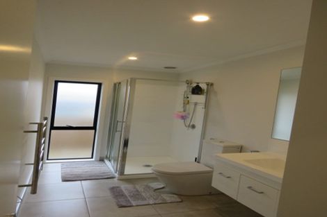 Photo of property in 70 Sylvester Crescent, Flagstaff, Hamilton, 3210