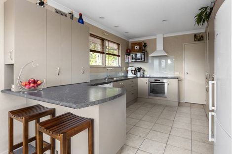 Photo of property in 46 Tauroa Road, Havelock North, 4130