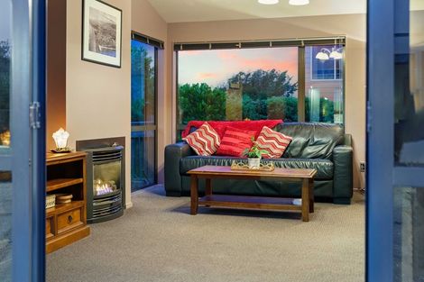 Photo of property in 148 Field Way, Waikanae Beach, Waikanae, 5036