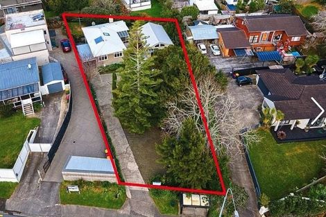 Photo of property in 10 Oteha Valley Road, Northcross, Auckland, 0632