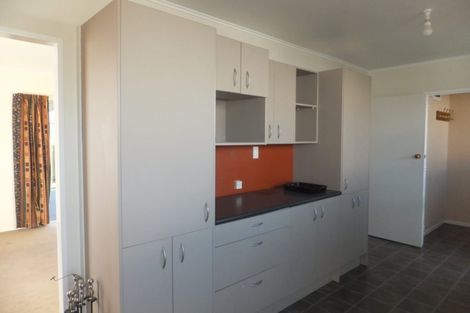 Photo of property in 28 Medina Crescent, Parklands, Christchurch, 8083