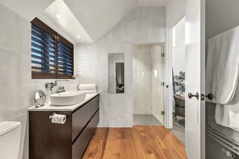 Photo of property in 8 Little Oak Common, Wanaka, 9305