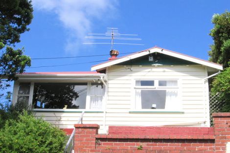 Photo of property in 7 Balfour Street, Mornington, Wellington, 6021