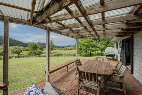 Photo of property in 77 Hodge Road, Coroglen, Whitianga, 3591