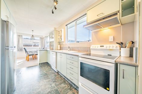 Photo of property in 18 Shanly Street, Brown Owl, Upper Hutt, 5018