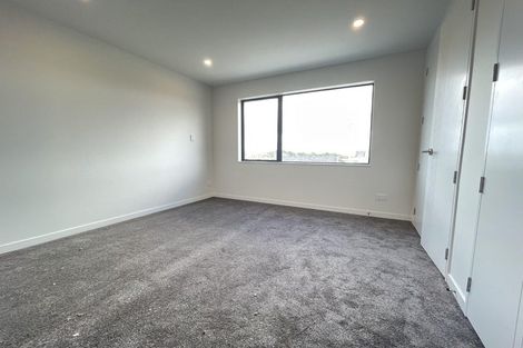Photo of property in 7 Battersby Lane, Windsor Park, Auckland, 0632