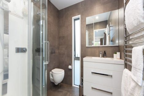 Photo of property in 14 Woodhouse Place, West Harbour, Auckland, 0618