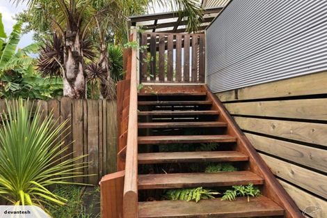 Photo of property in 17 Blacklock Avenue, Henderson, Auckland, 0612