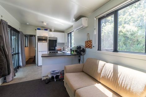 Photo of property in 54 Rotomanu Rise, Western Lake, Featherston, 5773