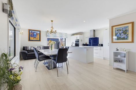 Photo of property in 32 Purnell Street, College Estate, Whanganui, 4500