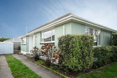 Photo of property in 11 Vicki Street, Sockburn, Christchurch, 8042