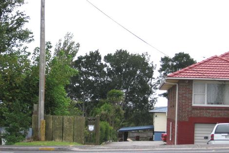 Photo of property in 1/246 Sunset Road, Windsor Park, Auckland, 0632