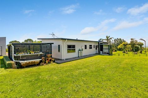 Photo of property in 193 Ackworth Road, Lepperton, New Plymouth, 4373