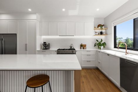 Photo of property in 3 Te Roera Drive, Taradale, Napier, 4112