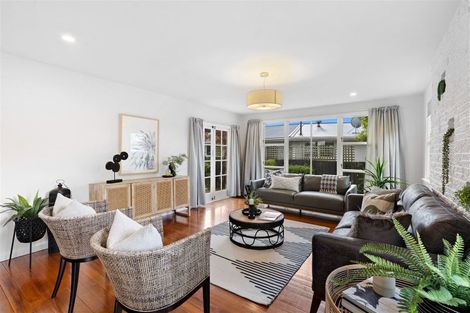 Photo of property in 13 Yeovil Place, St Albans, Christchurch, 8052