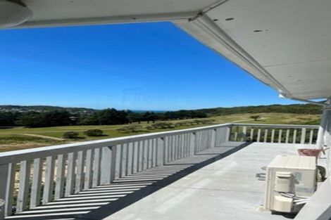 Photo of property in 25 Breton Grove, Kingston, Wellington, 6021