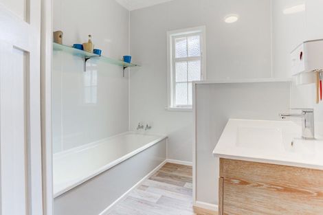 Photo of property in 207 Roberts Avenue, Aramoho, Whanganui, 4584