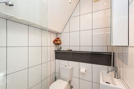 Photo of property in 185a Peterborough Street, Christchurch Central, Christchurch, 8013