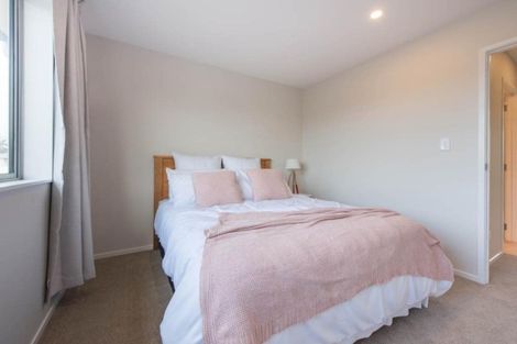 Photo of property in 25/11 Ray Small Drive, Papakura, 2110
