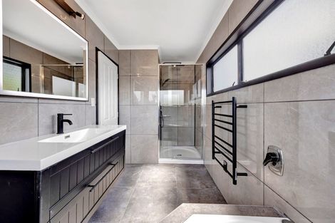 Photo of property in 25 Montrose Crescent, Huntington, Hamilton, 3210