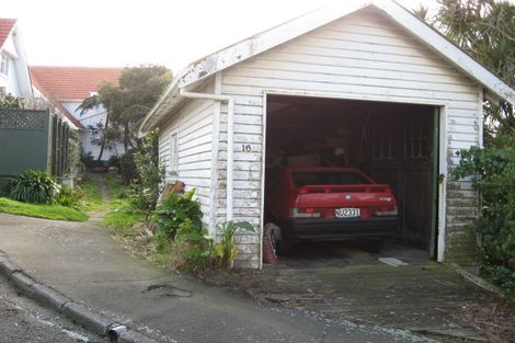 Photo of property in 16 Grove Road, Kelburn, Wellington, 6012
