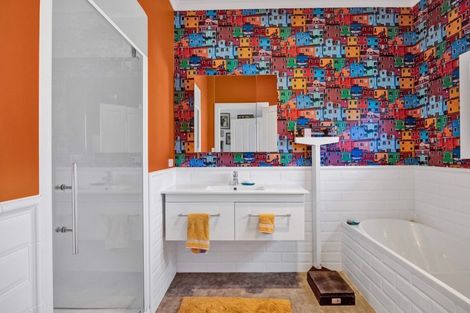 Photo of property in 30 Kahikatea Street, Inglewood, 4330