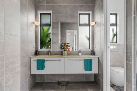 Photo of property in 70 Baylys Coast Road, Dargaville, 0377