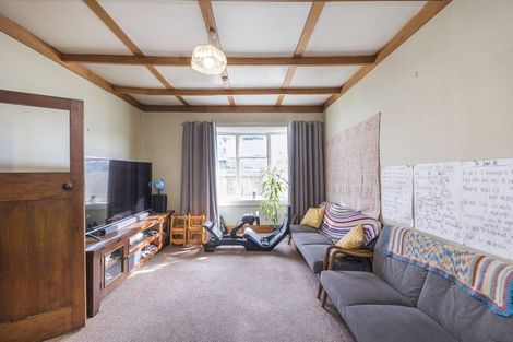 Photo of property in 10 Stewart Crescent, Hokowhitu, Palmerston North, 4410