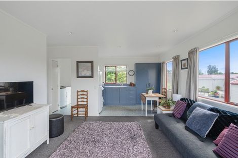 Photo of property in 72 Rutherford Drive, Waikanae Beach, Waikanae, 5036