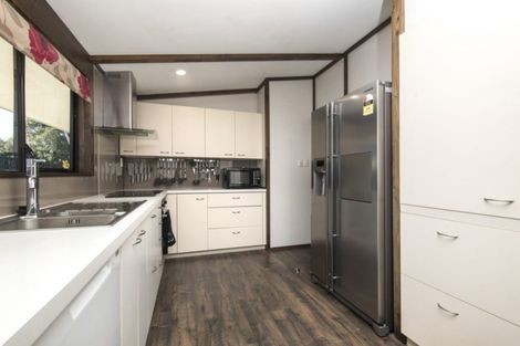 Photo of property in 4a Huia Street, Waikawa, Picton, 7220