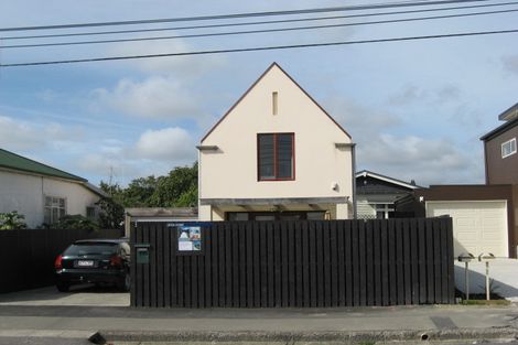 Photo of property in 100 Grafton Street, Waltham, Christchurch, 8011