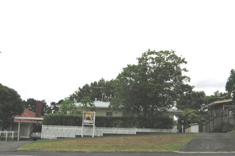 Photo of property in 1/248 Sunset Road, Windsor Park, Auckland, 0632