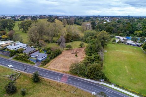 Photo of property in 355 Tukapa Street, Hurdon, New Plymouth, 4310