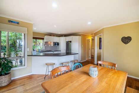 Photo of property in 636d East Coast Road, Pinehill, Auckland, 0630