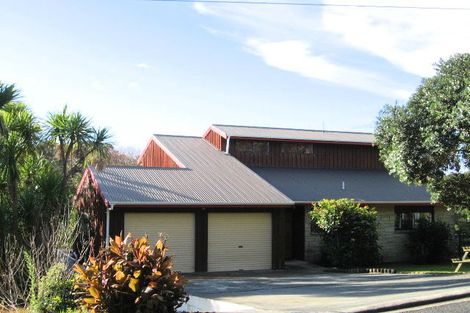 Photo of property in 11 Cotterell Street, Leigh, 0985