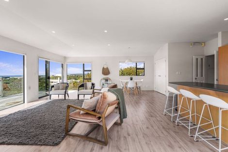 Photo of property in 22 Cullen Street, Mangawhai Heads, Mangawhai, 0505