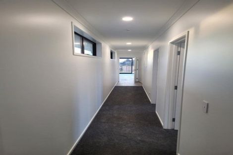 Photo of property in 107a Seaview Road, Westown, New Plymouth, 4310