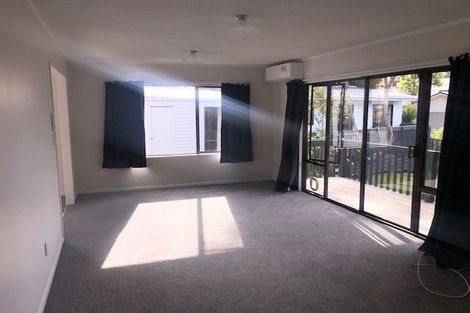 Photo of property in 8 Wirihana Road, Titirangi, Auckland, 0604