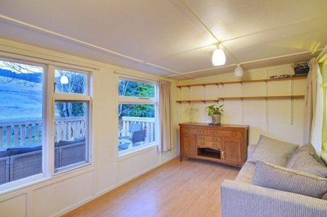 Photo of property in 328 Whitecliffs Road, Whitecliffs, Coalgate, 7673