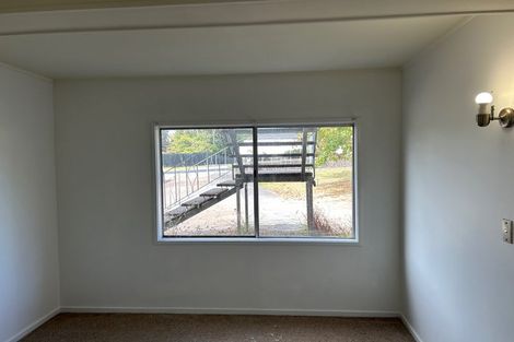 Photo of property in 29 Golf Road, New Lynn, Auckland, 0600