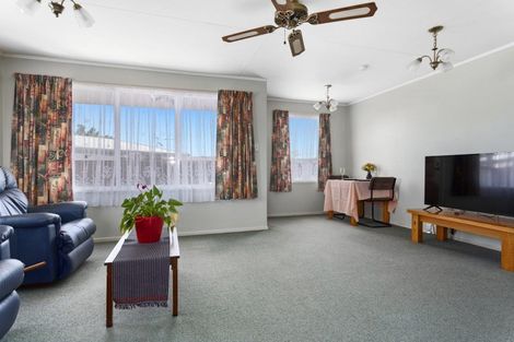 Photo of property in 15b Farnworth Crescent, Whakatane, 3120