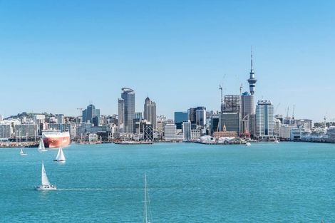 Photo of property in 55 Stanley Point Road, Stanley Point, Auckland, 0624